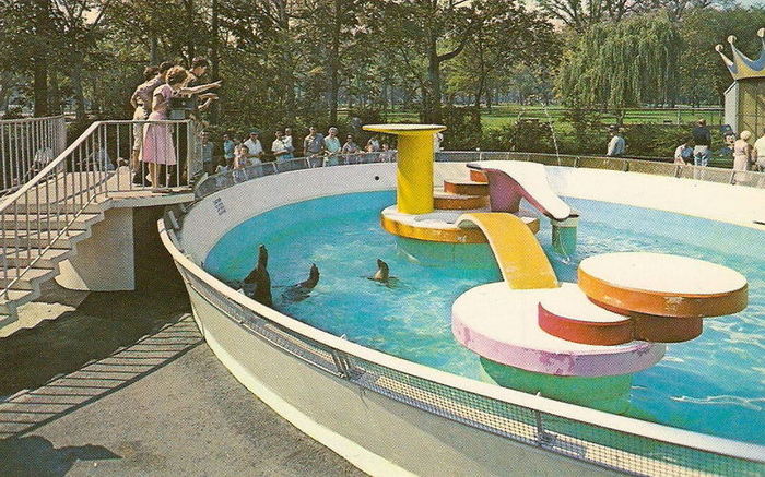 Belle Isle Childrens Zoo - Vintage Postcard (newer photo)